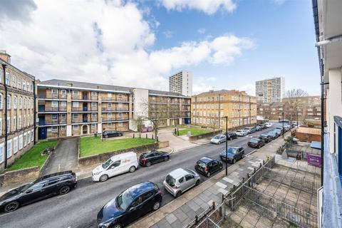 3 bedroom maisonette for sale, Maddams Street, Bow E3