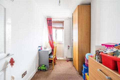 3 bedroom maisonette for sale, Maddams Street, Bow E3