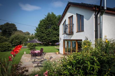 6 bedroom equestrian property for sale, Glan Llyn Farmhouse, Pant Du Road, Mold, CH7 4DD