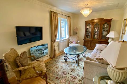 2 bedroom apartment for sale, Wetherby, Micklethwaite Grove, LS22