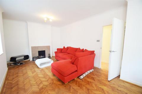 2 bedroom apartment to rent, Cambridge Park, East Twickenham