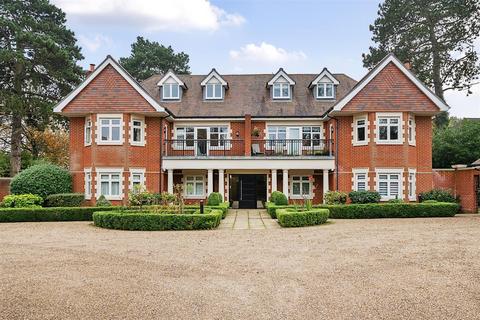 2 bedroom flat for sale, Copthill Lane, Kingswood, Surrey