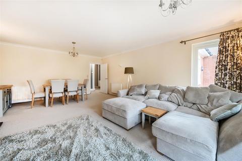 2 bedroom flat for sale, Copthill Lane, Kingswood, Surrey