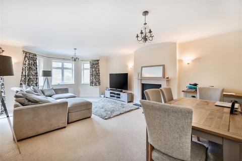 2 bedroom flat for sale, Copthill Lane, Kingswood, Surrey