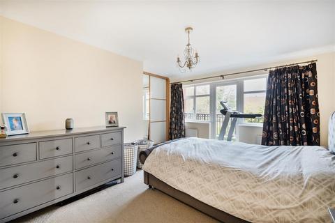 Flat 5, Long Orchards Copthill Lane, Kingswood, Tadworth, KT20 6HN