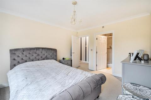 Flat 5, Long Orchards Copthill Lane, Kingswood, Tadworth, KT20 6HN