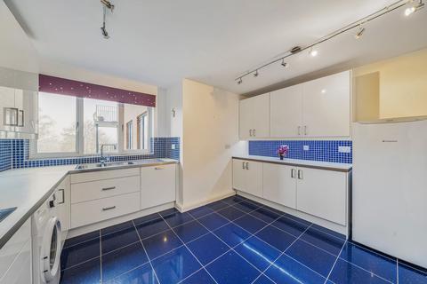 2 bedroom flat for sale, Landscape Road, Warlingham CR6