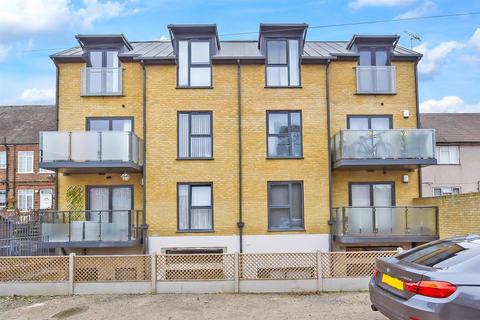 2 bedroom flat for sale, Bellegrove Road, Welling, Kent