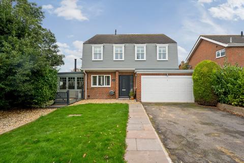 4 bedroom detached house for sale, 4 Friary Close, Middleton-On-Sea, PO22