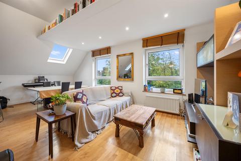 1 bedroom flat for sale, Woodchurch Road, South Hampstead NW6