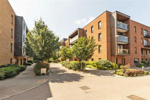 1 bedroom flat for sale, Dowding Drive, London SE9