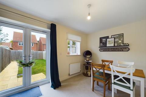 3 bedroom terraced house for sale, Collinson Close, Driffield, YO25 5AS