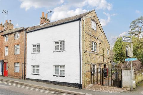 3 bedroom end of terrace house for sale, Nelson Street, Buckinghamshire MK18