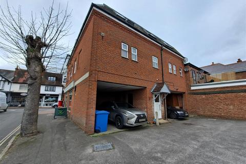 undefined, Camp Road, Farnborough GU14