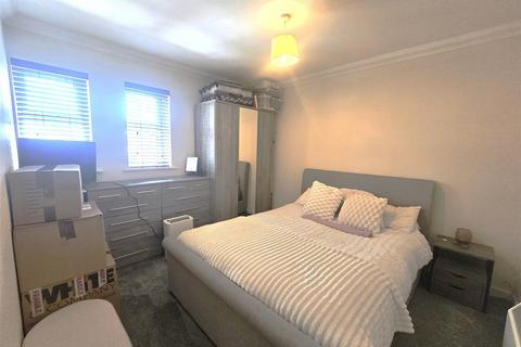 undefined, Camp Road, Farnborough GU14