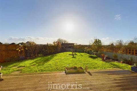 3 bedroom detached bungalow for sale, School Road, Templeton, Narberth