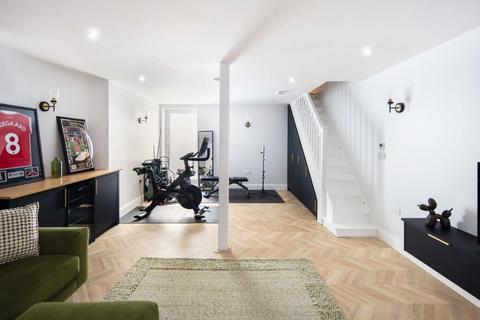 3 bedroom terraced house for sale, Ropery Street, Bow, London, E3