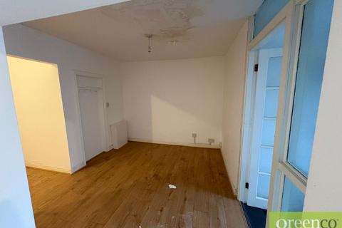 1 bedroom flat to rent, Washway Road, Trafford M33