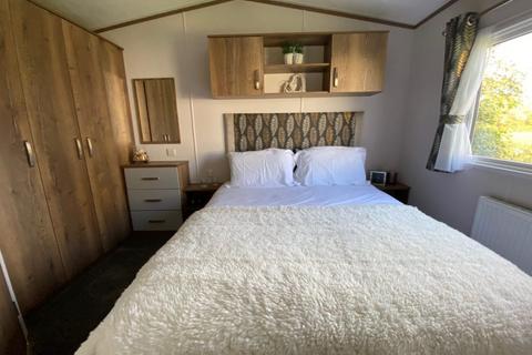 2 bedroom static caravan for sale, Wood Park