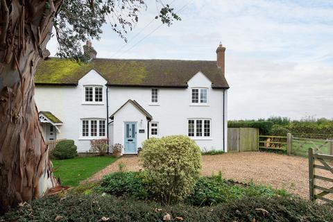 4 bedroom cottage for sale, East End, Pavenham, Bedfordshire, MK43