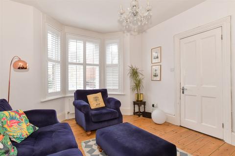 3 bedroom semi-detached house for sale, Whitstable Road, Faversham, Kent