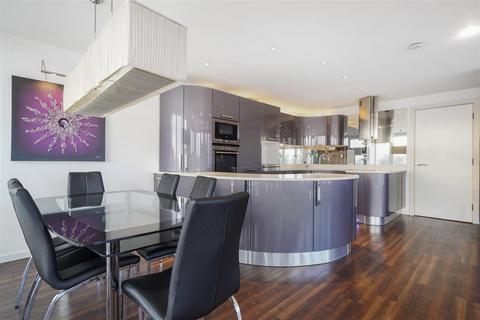 3 bedroom penthouse for sale, The Oxygen, Royal Victoria Dock, E16