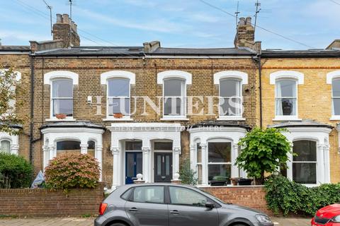 2 bedroom apartment to rent, Dumont Road, London, N16