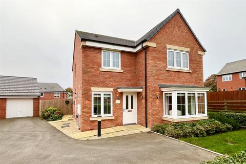 4 bedroom detached house for sale, Meadow Drive, Ilkeston DE7