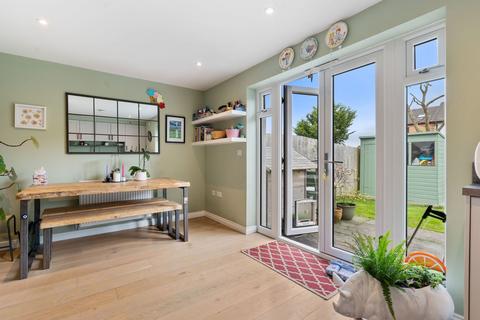 3 bedroom end of terrace house for sale, Oak View Road, Wadebridge, PL27 6FH