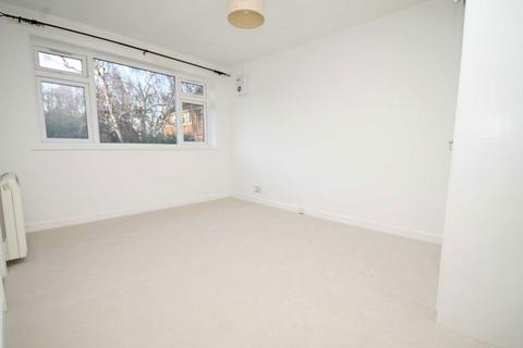 1 bedroom flat to rent, Lovelace Gardens, Surbiton KT6