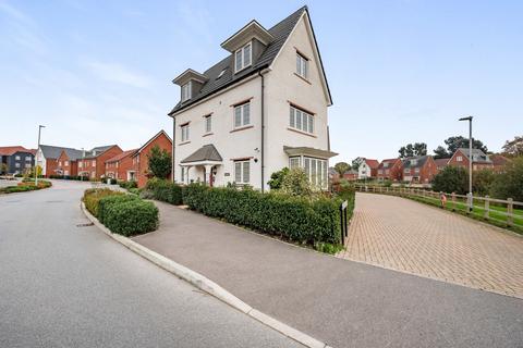 4 bedroom detached house for sale, St. Georges Park, Bracknell RG42