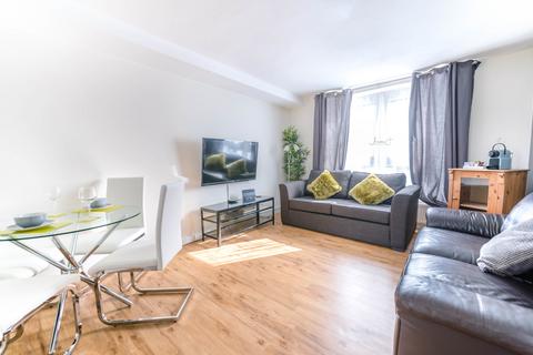 2 bedroom flat for sale, Devon Close, Salford M6