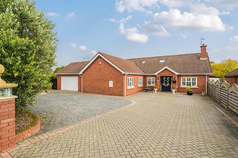 5 bedroom detached bungalow for sale, Keysoe Road, Thurleigh