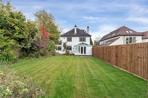 4 bedroom detached house for sale, Chaveney Road, Loughborough LE12