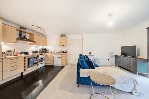 2 bedroom flat for sale, Dorchester Court, Camberley