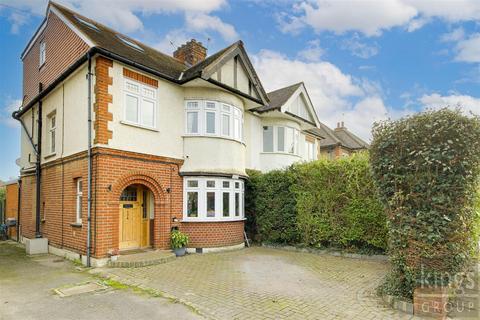 4 bedroom semi-detached house for sale, Carnarvon Avenue, Enfield