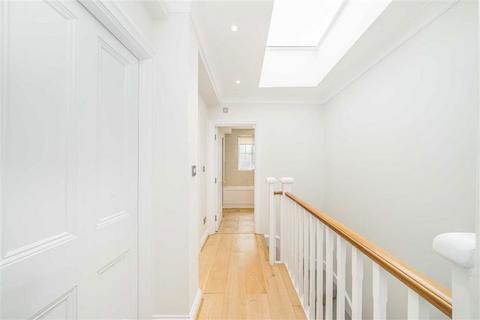 3 bedroom flat to rent, Upper Berkeley Street, London W1H