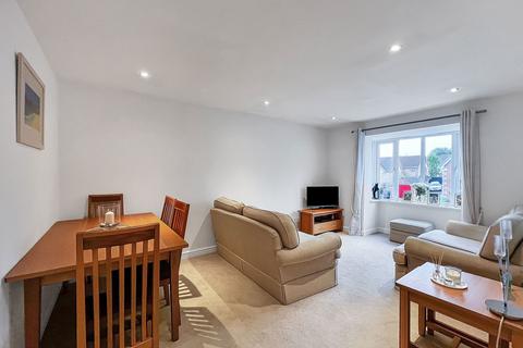 2 bedroom flat for sale, Westacott Meadow, Barnstaple EX32