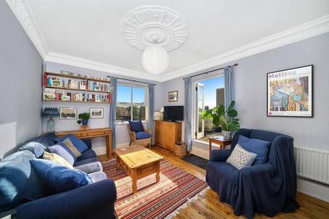 1 bedroom flat for sale, Gloucester Drive, Finsbury Park, London, N4