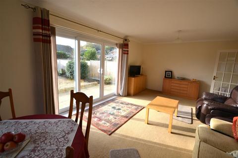 2 bedroom detached bungalow for sale, Nuthatch Road, Eastbourne