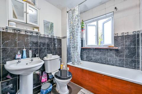 2 bedroom terraced house for sale, Allan Barclay Close, Stamford Hill, London, N15