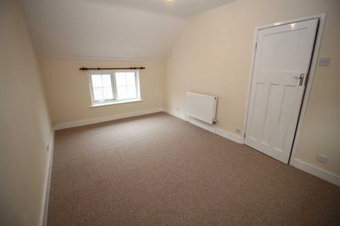 3 bedroom end of terrace house for sale, High Street, Overton RG25