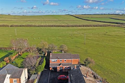 4 bedroom detached house for sale, Main Street, Sutton Bassett, Market Harborough