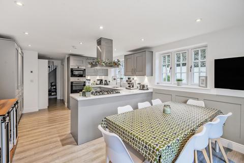 14 Falcon Close, Seavington, Ilminster, TA19 0FE
