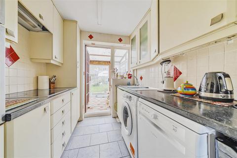 3 bedroom semi-detached house for sale, Chaplin Drive, Headcorn, Ashford