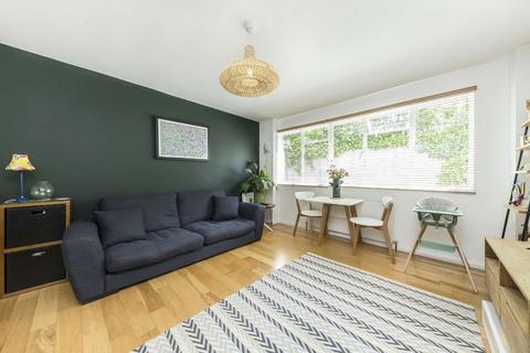 2 bedroom flat for sale, Streatham Hill, London SW2