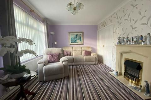 3 bedroom semi-detached house for sale, Knowsley Avenue, Golborne, Warrington, Greater Manchester, WA3 3LS