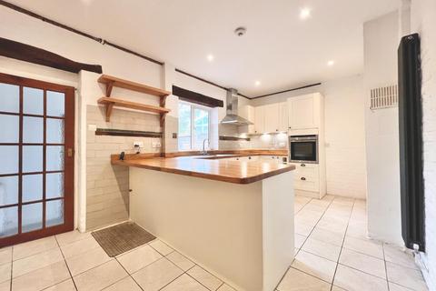 3 bedroom terraced house for sale, Westwell Lane, Westwell, Ashford