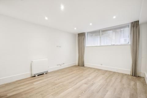 Studio to rent, Sloane Street, London, SW1X