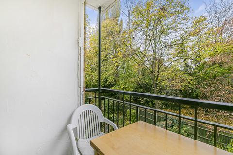 3 bedroom apartment for sale, Cortis Road, London, SW15